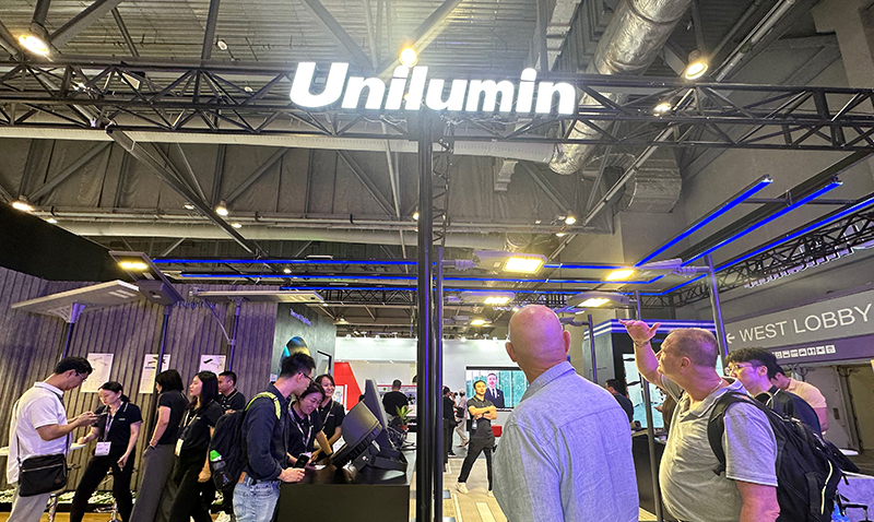 1.jpg 35874160_1759041437.jpg